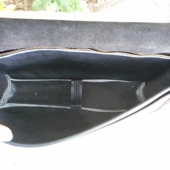 SOLD**Vintage Coach Companion Clutch 9635 GUC in Black - Picture 6 of 7